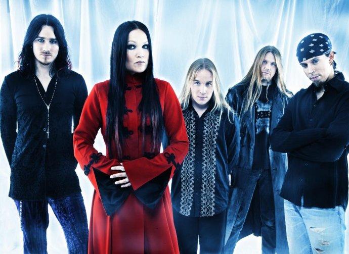 怎么看 Nightwish 乐队的三任主唱 Tarja Turunen？