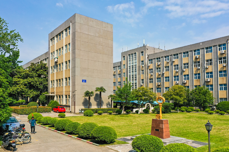 南京科技大学是985还是211