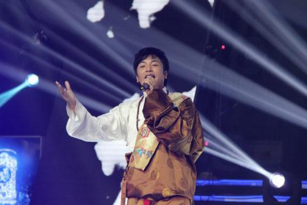 藏族男歌手有哪些？