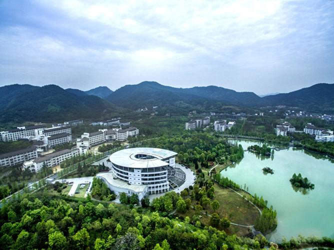 浙江农林大学理学院在哪个校区？