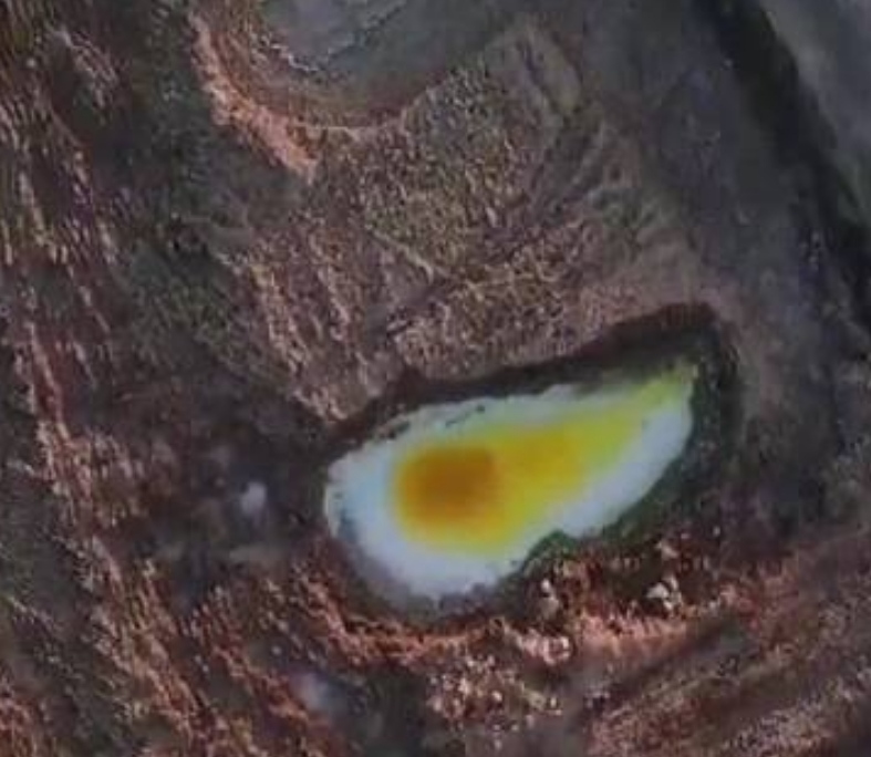 青海茫崖发现“荷包蛋”泉，是否会成为网红打卡地？