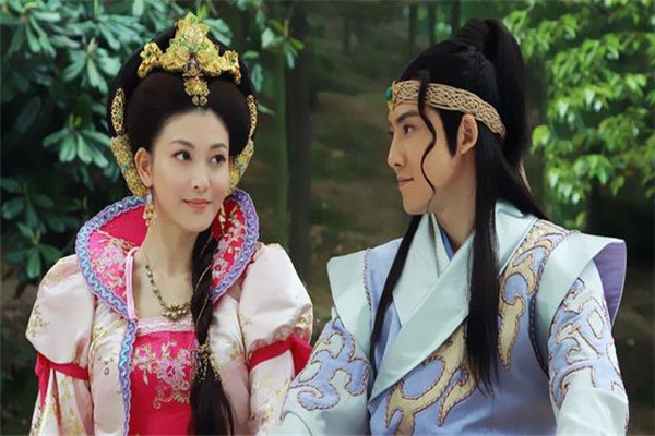 《隋唐英雄》里李世民爱的是如意公主还是长孙无忧？
