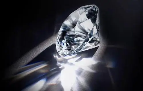 为什么钻石那么贵？它保值吗？