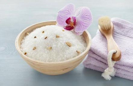 足浴盐的正确使用方法是什么？