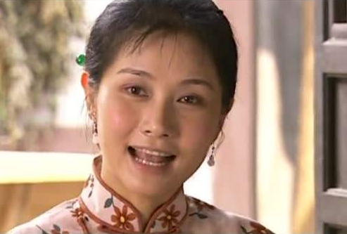 王保长新篇里面，丁当的老婆杨柳是谁饰演的啊？？