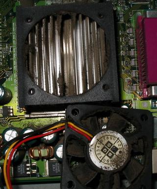 如何给电脑CPU风扇加润滑油