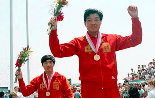 许海峰获得第一枚金牌是在哪一届奥运会?