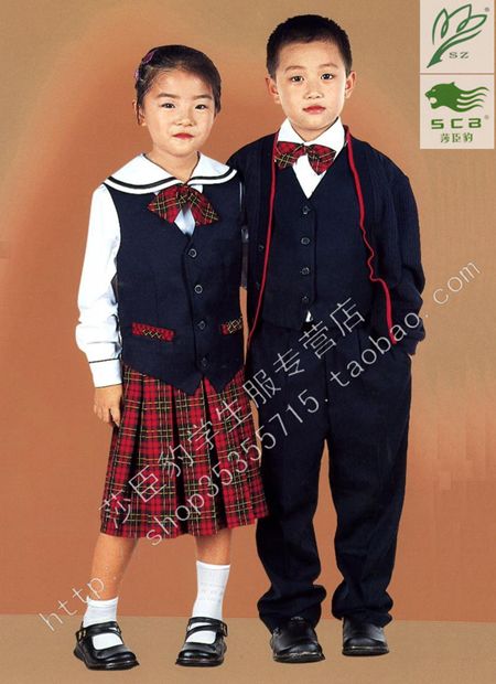 深圳小学生的冬装礼服是怎么样的？