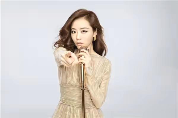 张靓颖加盟中国新说唱，她在华语乐坛处于什么样的地位？