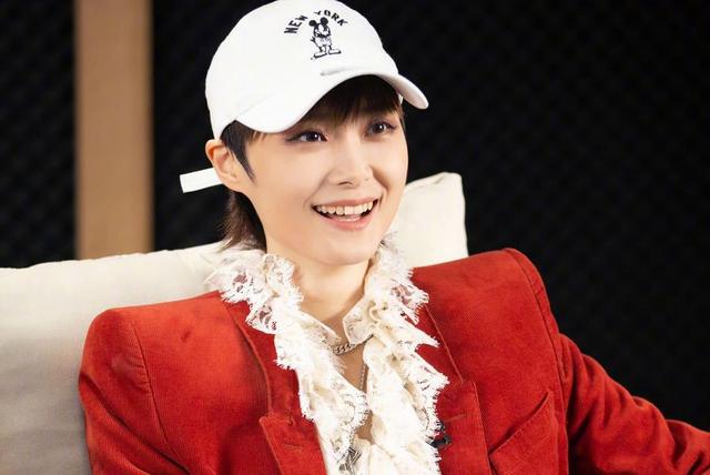 李宇春的38岁生日，为何会跟粉丝聊起“整了1000个跳绳”？