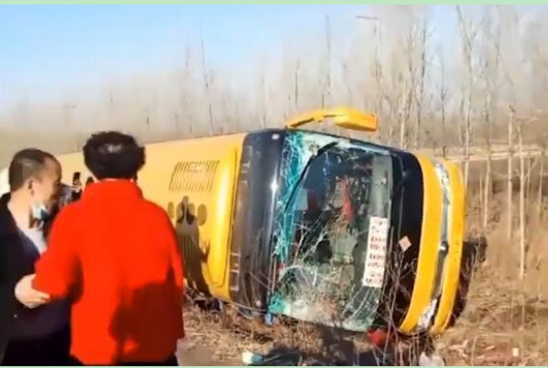 黑龙江海伦客车侧翻事故调查结果来了，这起事故原因是什么？