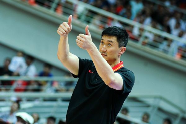 李楠卸任男篮主教练一职后，为何杜峰会成为他的接替人？
