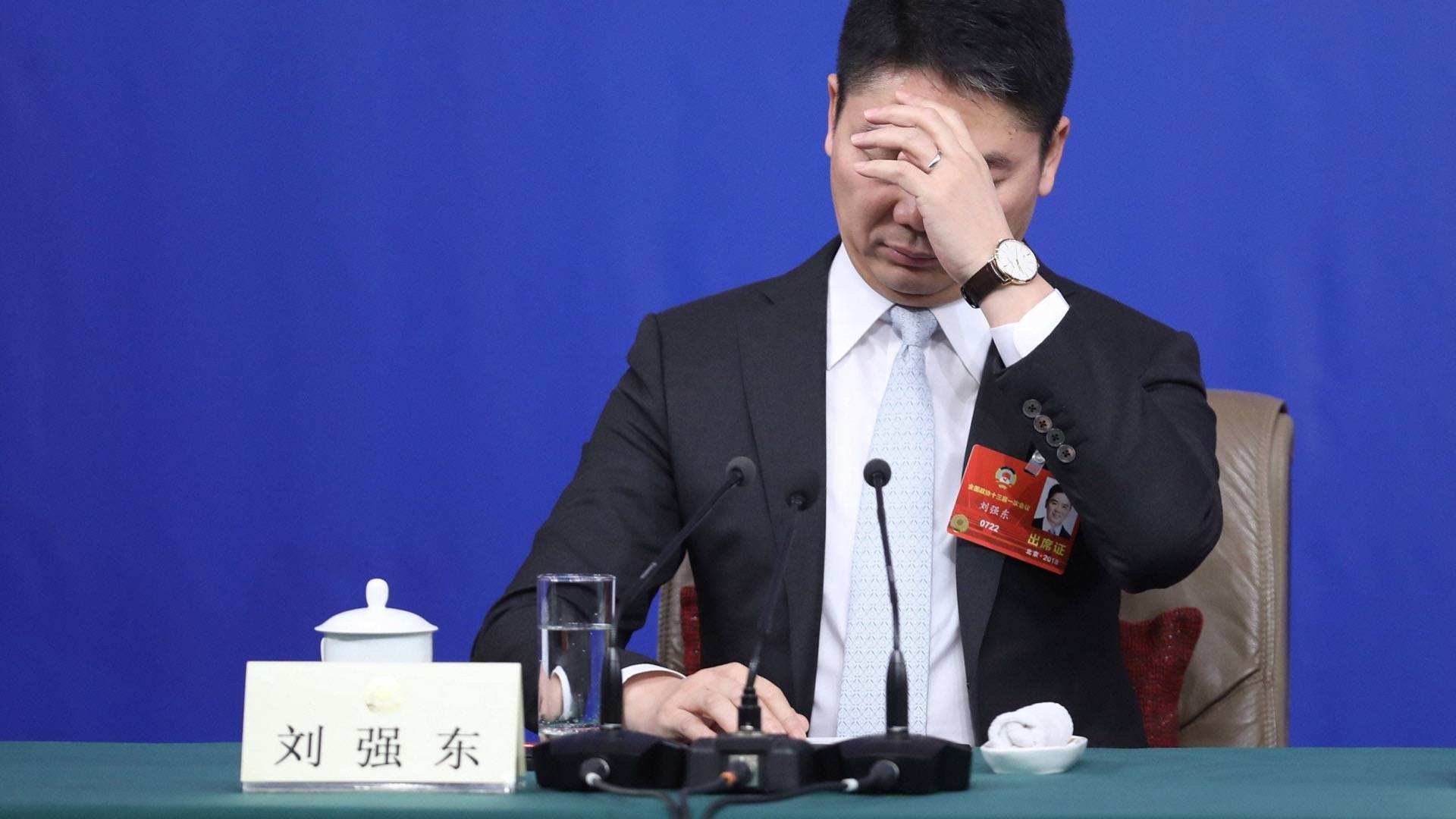 刘强东向诋毁他的网友索赔300万，是正当维权还是故意针对？