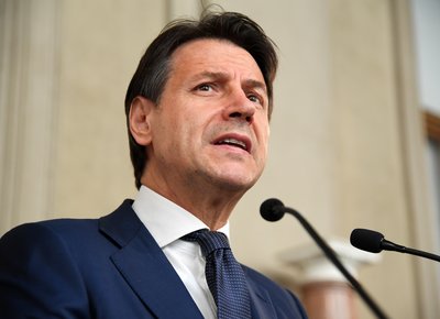 意大利总统递交辞呈，这是为什么，外国领导人可以自由脱岗吗？