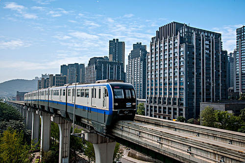 重庆现网红蘑菇林地铁站，重庆究竟是座什么样的城市？