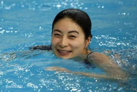 郭晶晶任东京奥运会跳水评委，她为何能肩负起这一重任？