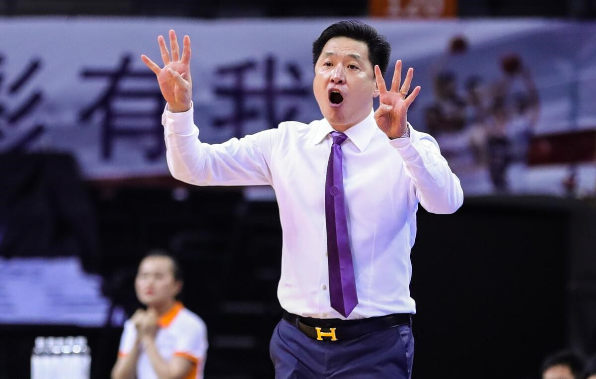李春江出任上海男篮主帅，他的实力能胜任吗？