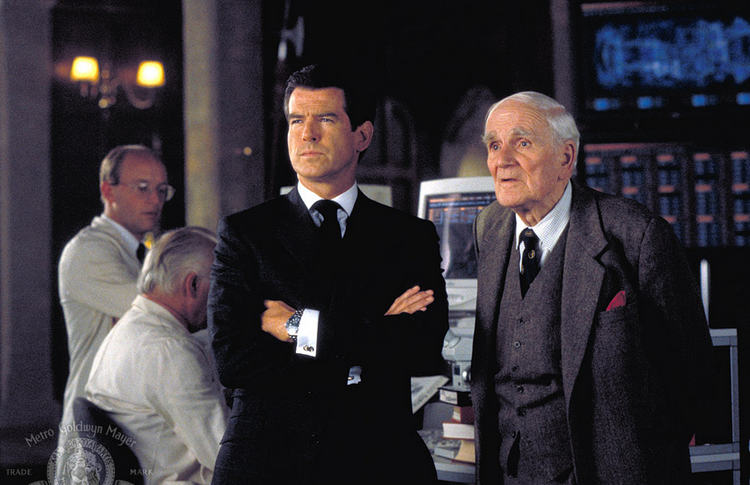 求《007之黑日危机》1999年免费高清百度云资源,皮尔斯·布鲁斯南主演的