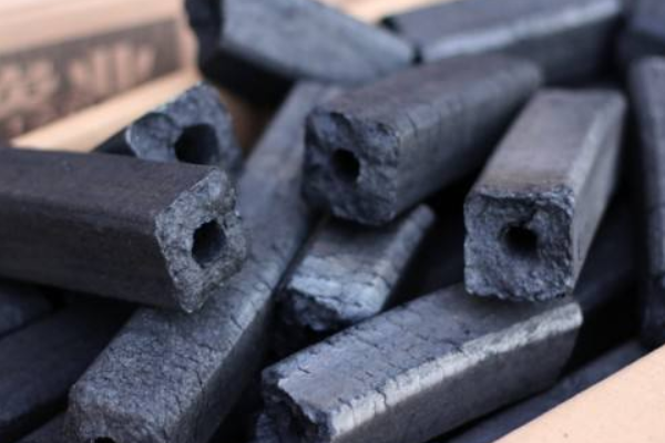 木炭在氧气中燃烧的文字表达式是啥？