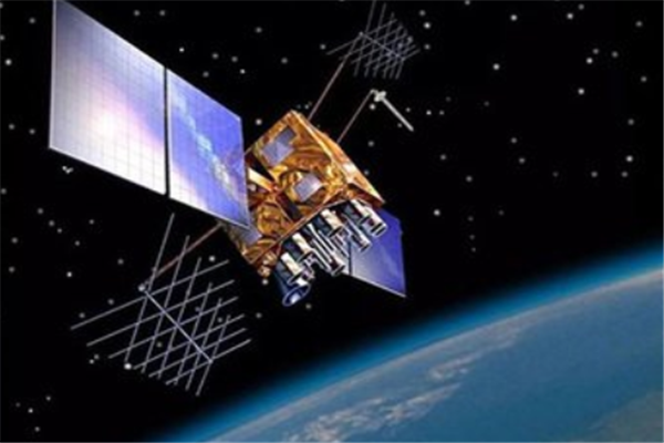 为什么同步卫星轨道必须是在赤道平面上呢？