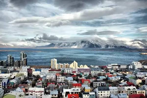 去冰岛旅游要多少钱？