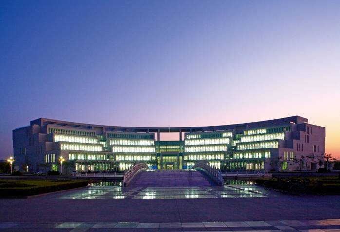 南京理工大学图书馆的开放时间