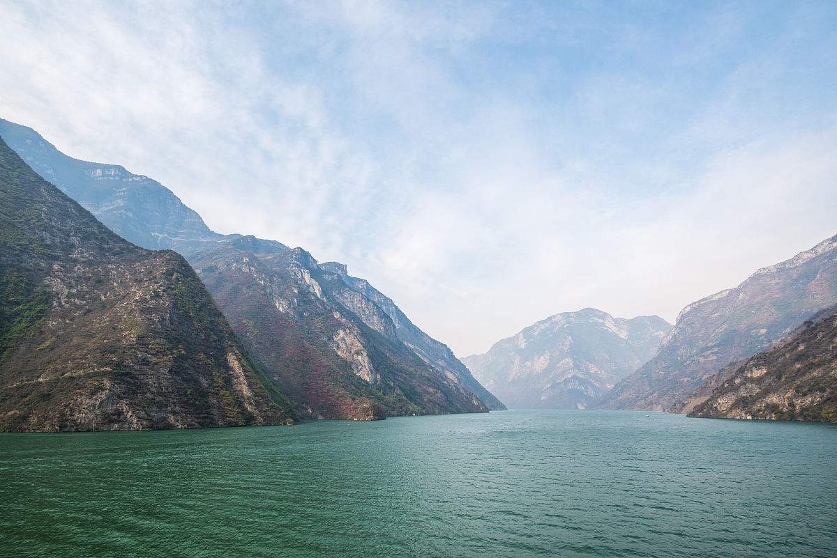 去长江三峡旅游的最佳时间是什么时候？