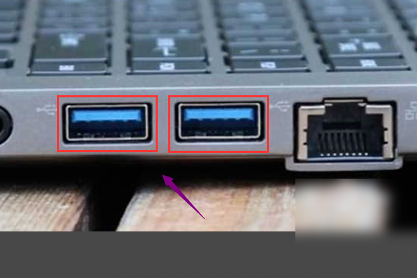 移动硬盘用USB连接到电脑不显示该怎么办？