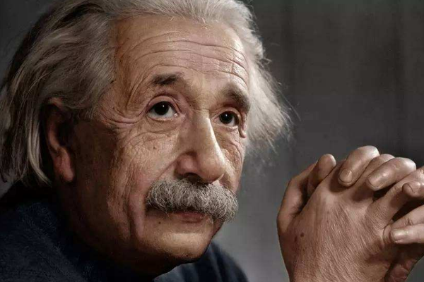 爱因斯坦出生于什么国家？