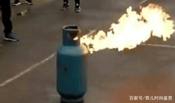 天然气管道着火和煤气罐着火处理方法怎么不一样？