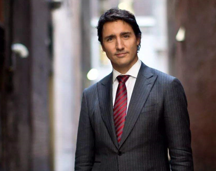 加拿大最高领导人是谁？