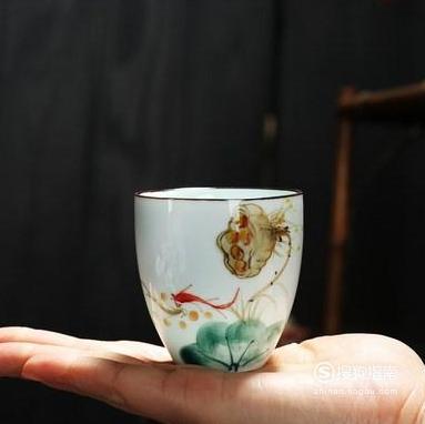 瓷上功夫：三个挑选生活陶瓷杯的方法