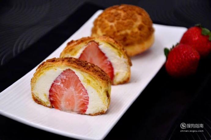 每日一食：香味浓郁秀色可餐的『草莓酥皮泡芙』