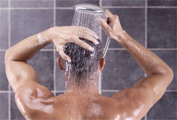 冬季洗澡次数不宜多，冬季多久洗一次澡最佳？