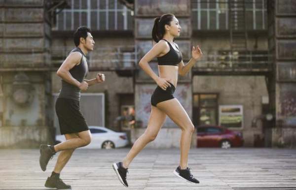 快走和慢跑哪个健身效果更好