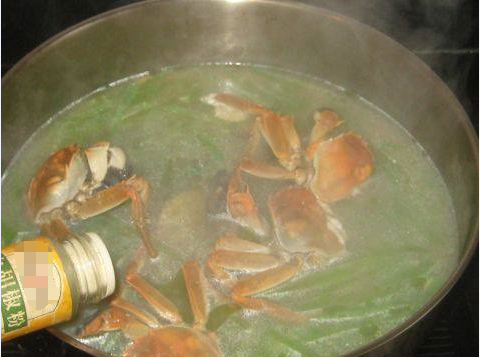 煮螃蟹要煮多久才熟呢？