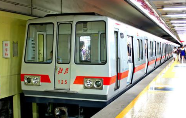 北京地铁1号线首末车时间